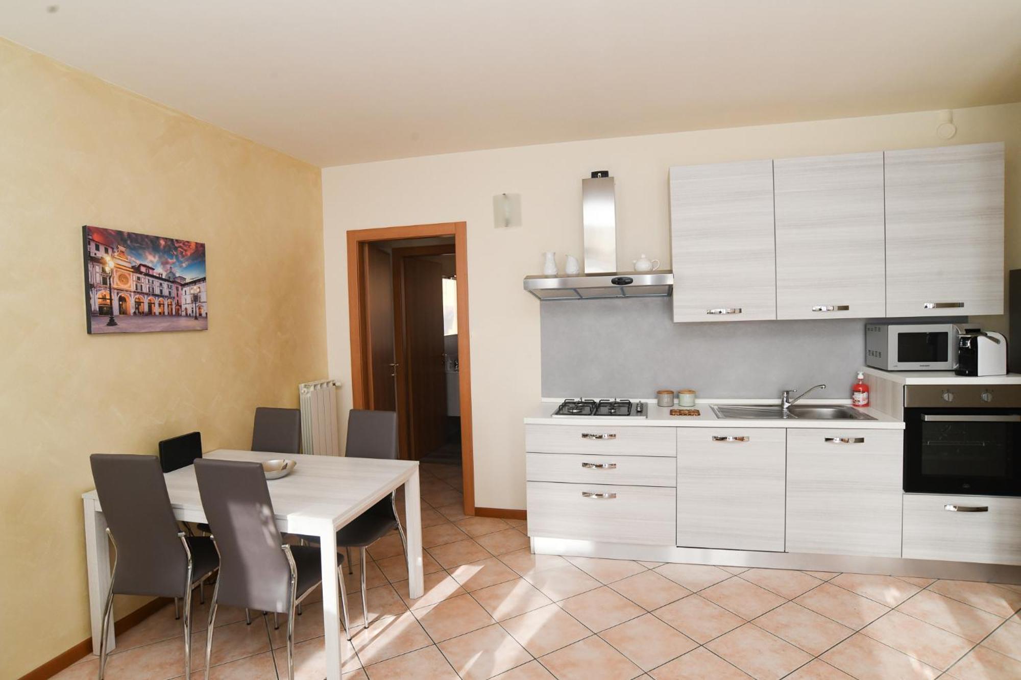 Rovato Entire Apartment In The Capital Of Franciacorta Exteriör bild